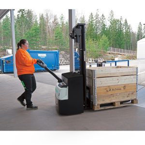 Pedestrian Stacker 1.0 – 1.6 ton - Image 3